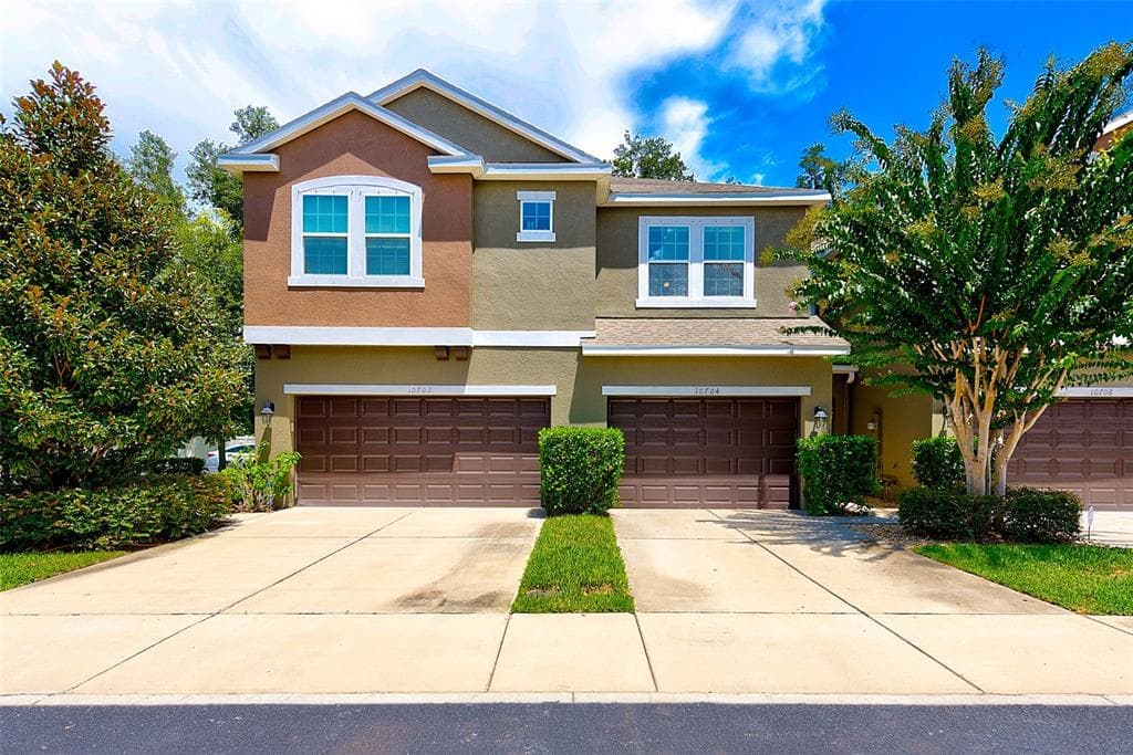 10704 AVERY PARK DRIVE RIVERVIEW, FL 33578