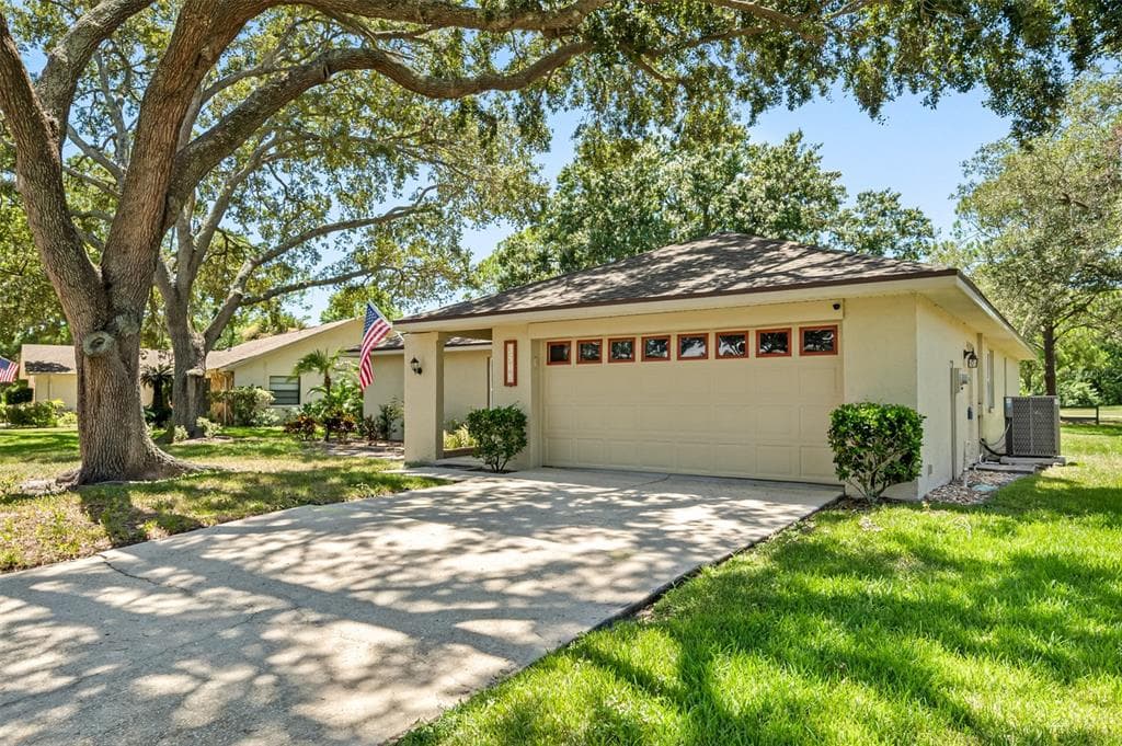 3508 FAIRWAY FOREST DR DRIVE PALM HARBOR, FL 34685