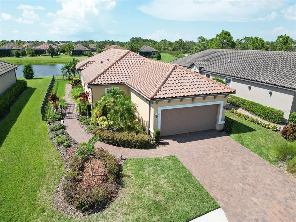 4828 HEINMAN COVE PALMETTO, FL 34221