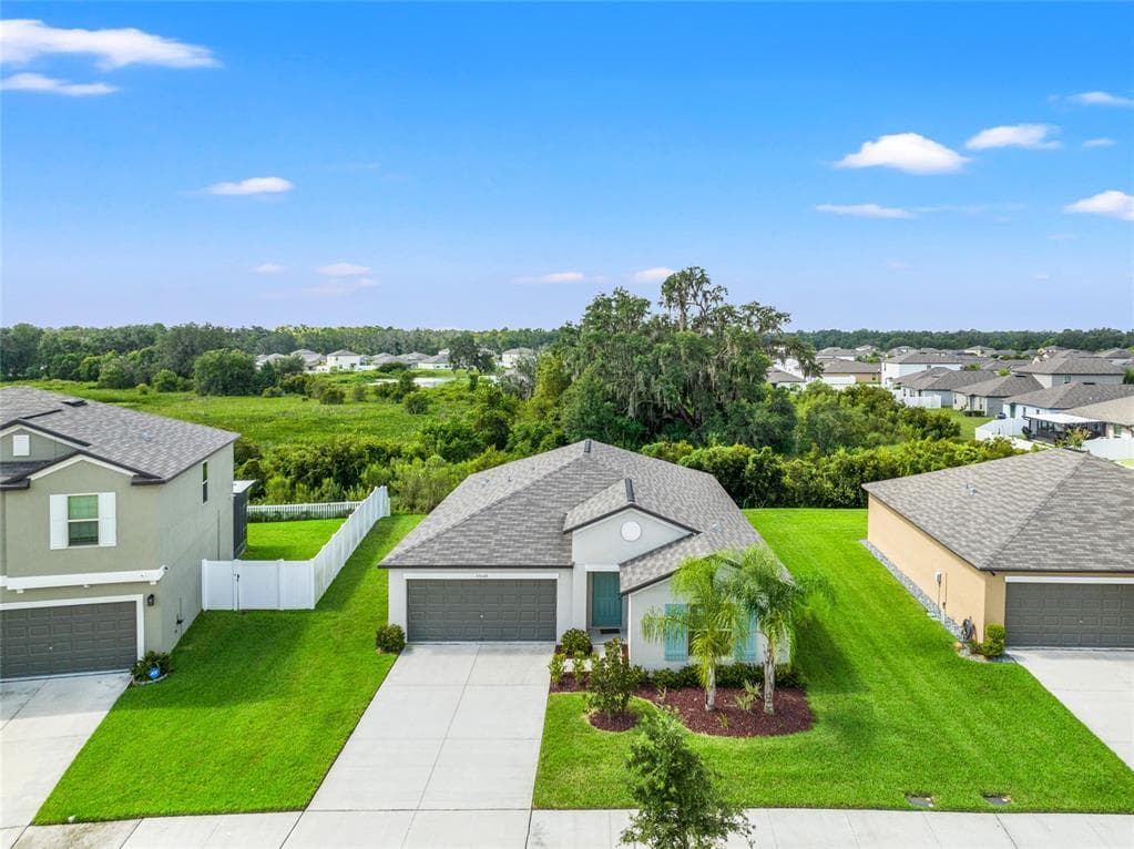39648 DAWSON CHASE DRIVE ZEPHYRHILLS, FL 33540