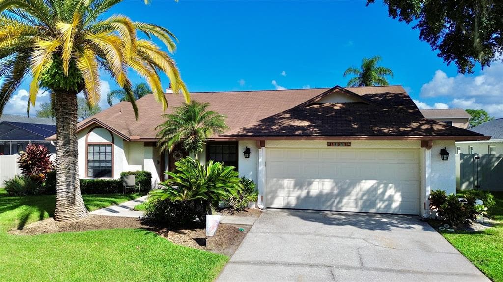 11811 COUNTRY COVE WAY TAMPA, FL 33635