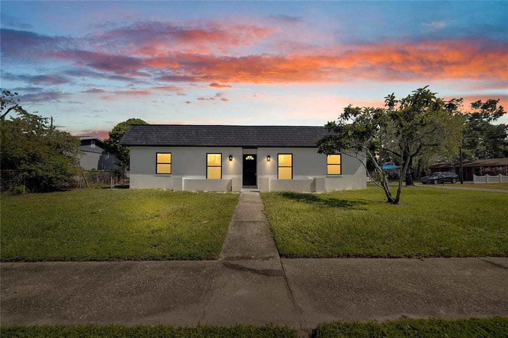 6918 REINDEER ROAD TAMPA, FL 33619