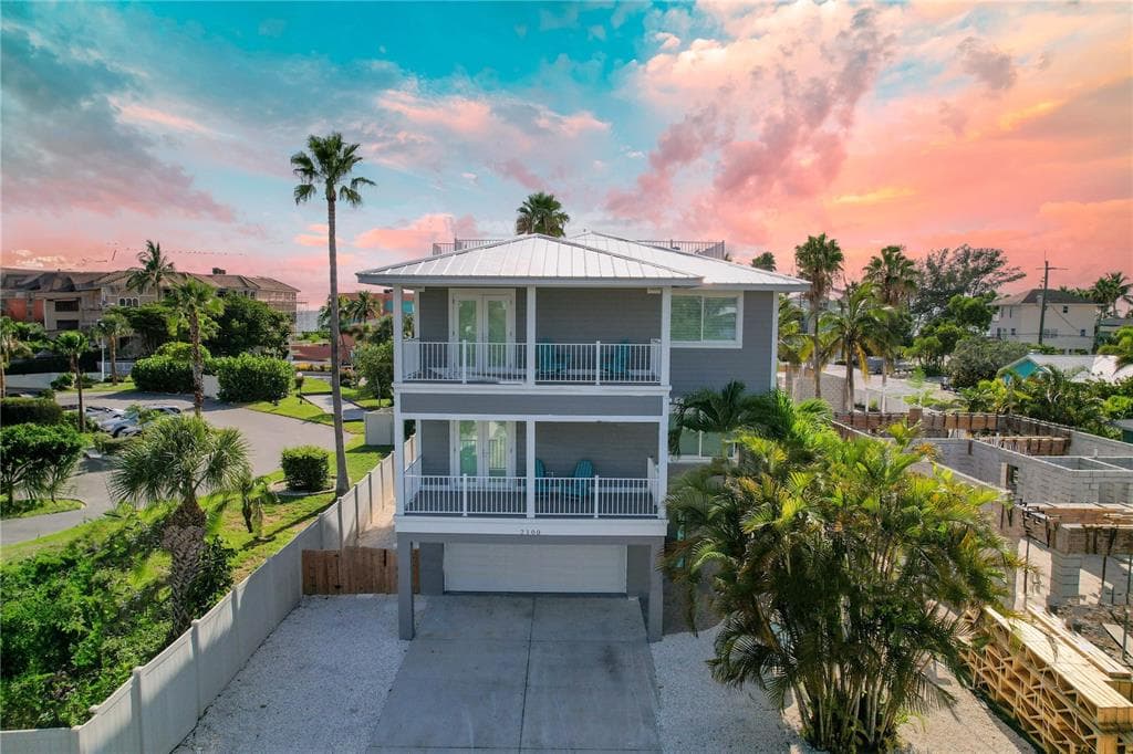 2100 AVENUE B BRADENTON BEACH, FL 34217