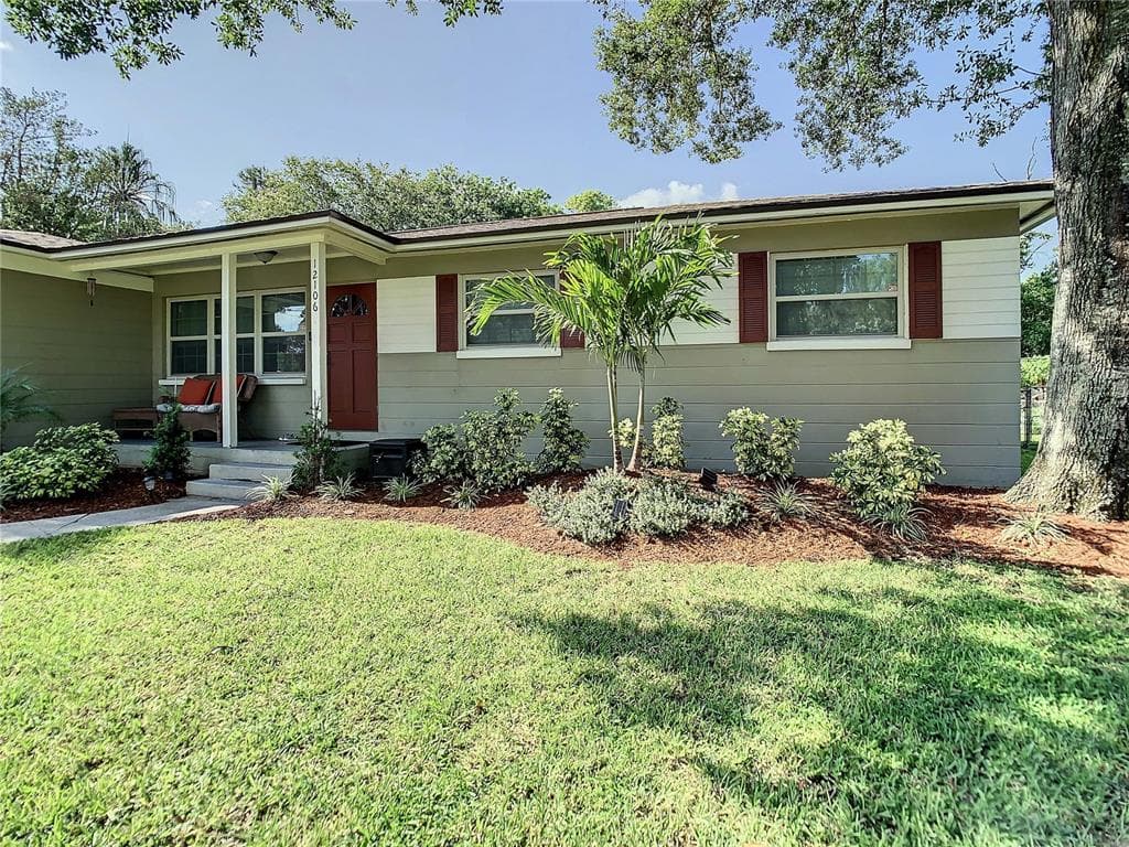 12106 GOLFSIDE DRIVE TAMPA, FL 33612