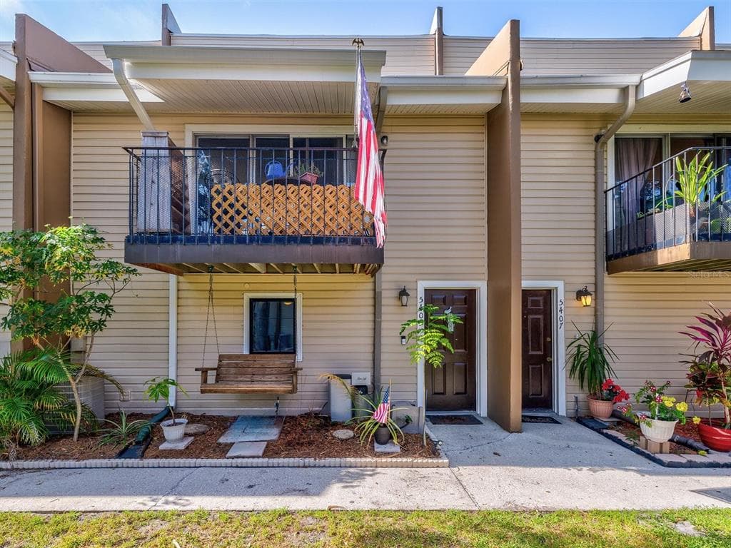5405 SWEETWATER TERRACE CIRCLE TAMPA, FL 33634