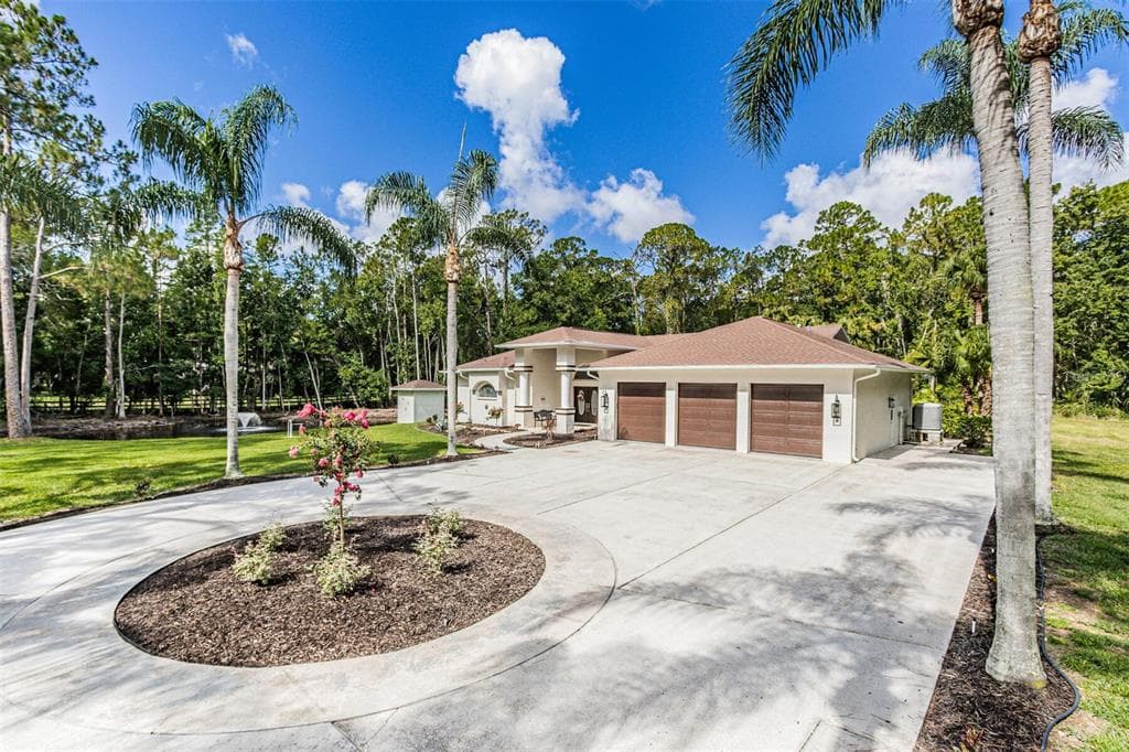 824 RANCH ROAD