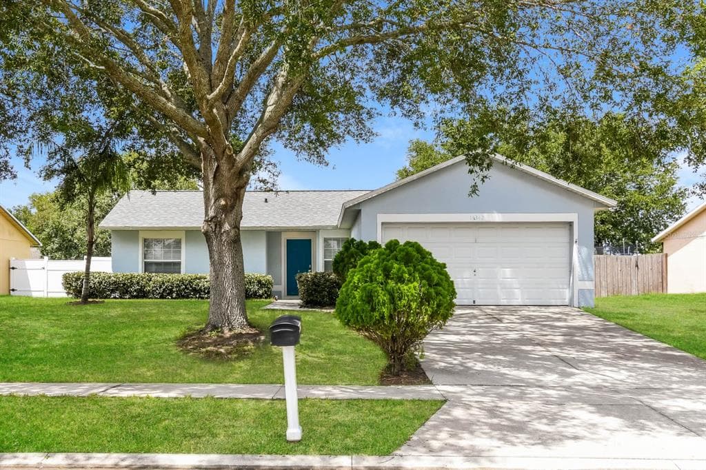 15342 MARGAUX DRIVE CLERMONT, FL 34714