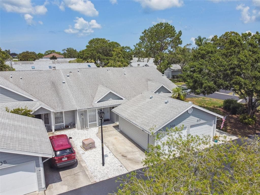503 CHITTINGFORD CLOSE PALM HARBOR, FL 34683