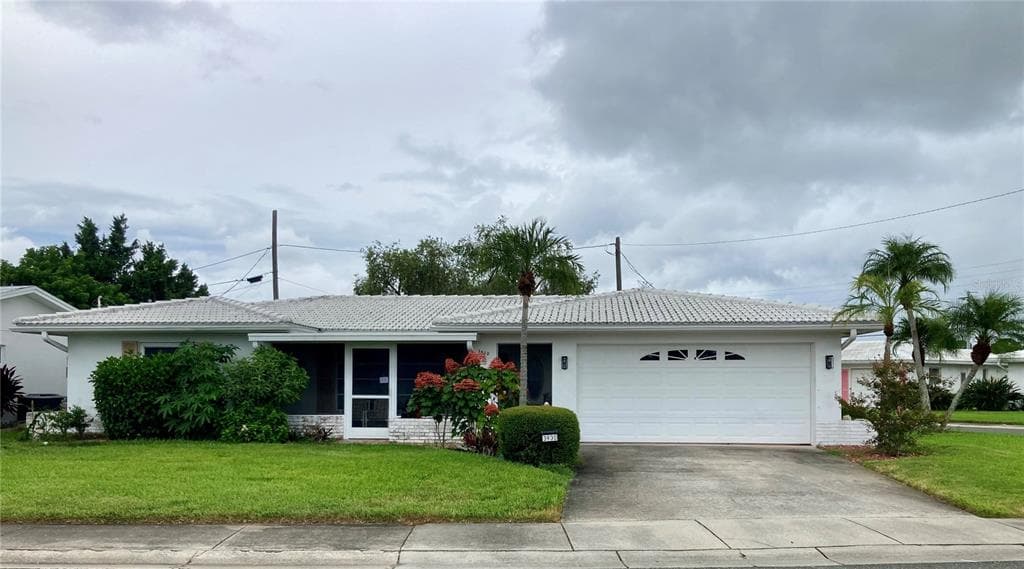 3930 99TH TERRACE N UNIT 3930 PINELLAS PARK, FL 33782