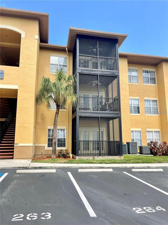 4304 BAYSIDE VILLAGE DRIVE UNIT 101 TAMPA, FL 33615