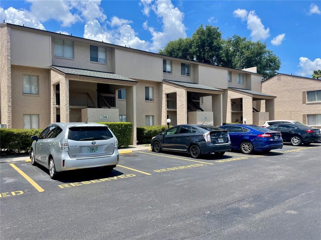 7518 NEEDLE LEAF PLACE UNIT 36 TAMPA, FL 33617