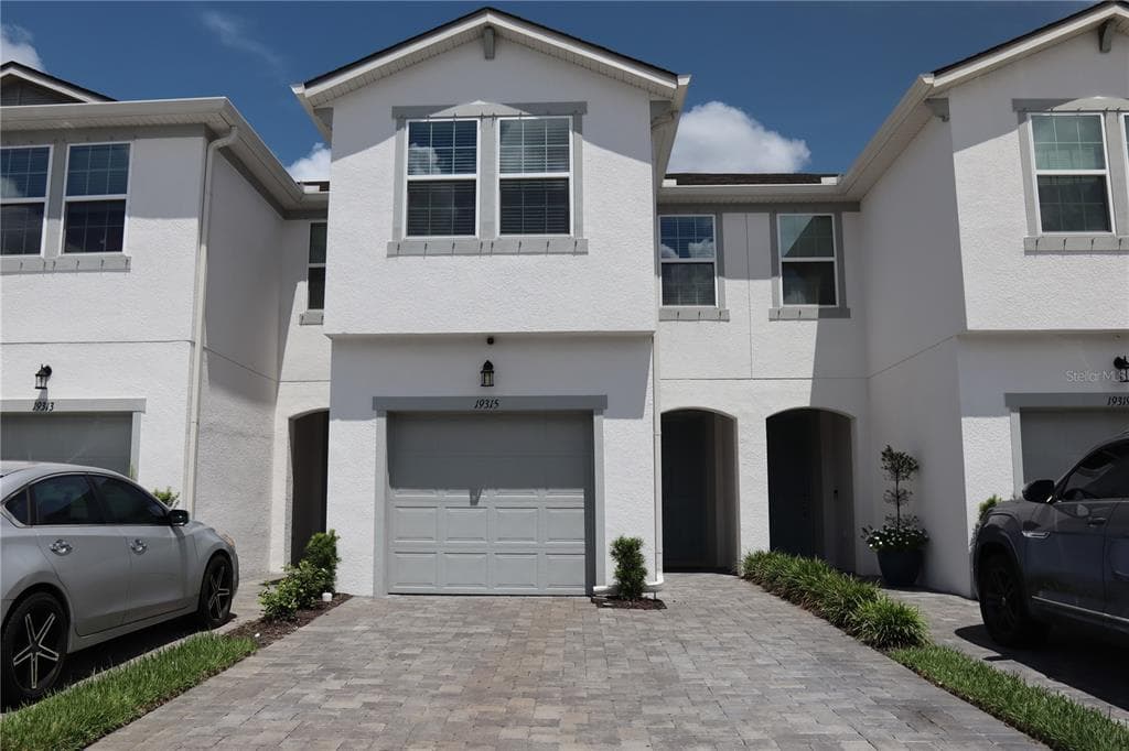 19315 BLUE POND DRIVE LUTZ, FL 33558