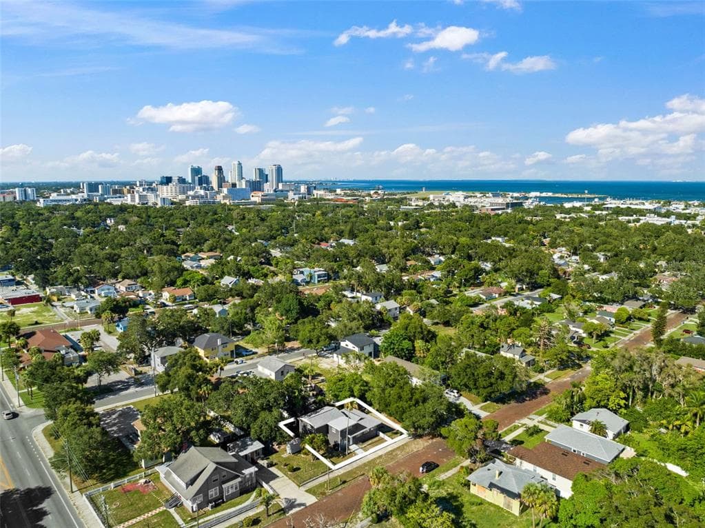 865 17TH AVENUE S ST PETERSBURG, FL 33701