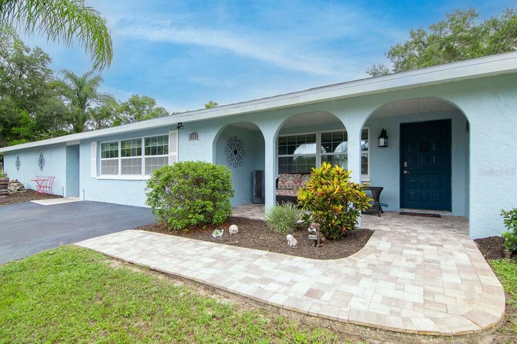 9351 DELRAY DRIVE NEW PORT RICHEY, FL 34654