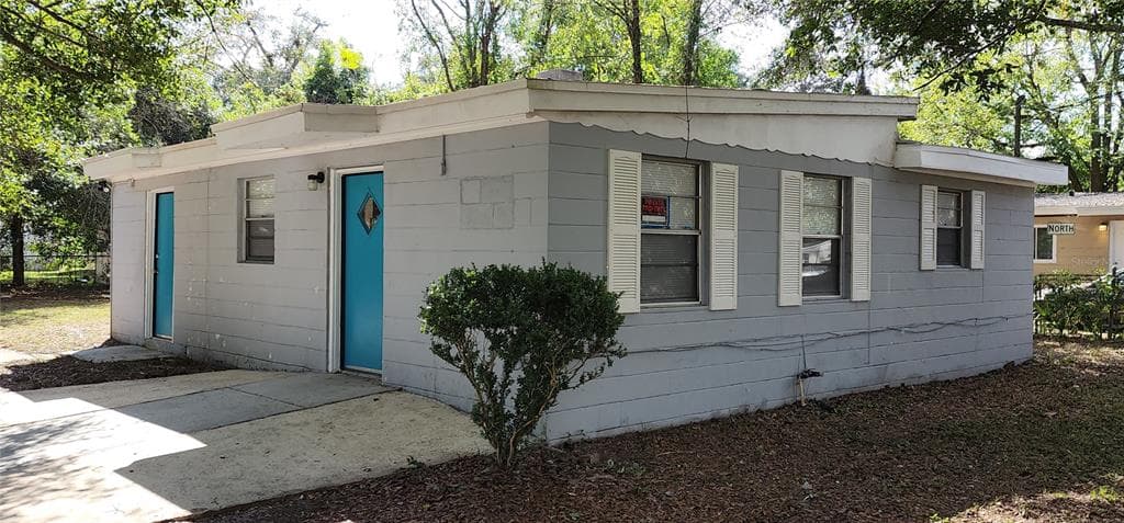 10507 WOOSTER DRIVE JACKSONVILLE, FL 32218