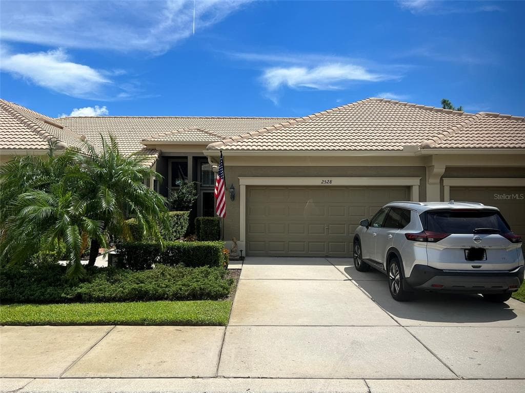2528 SILVERBACK COURT PALM HARBOR, FL 34684
