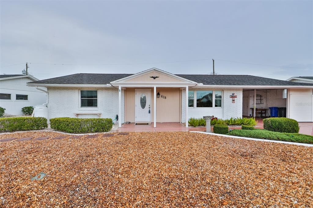 628 OAKMONT AVENUE SUN CITY CENTER, FL 33573