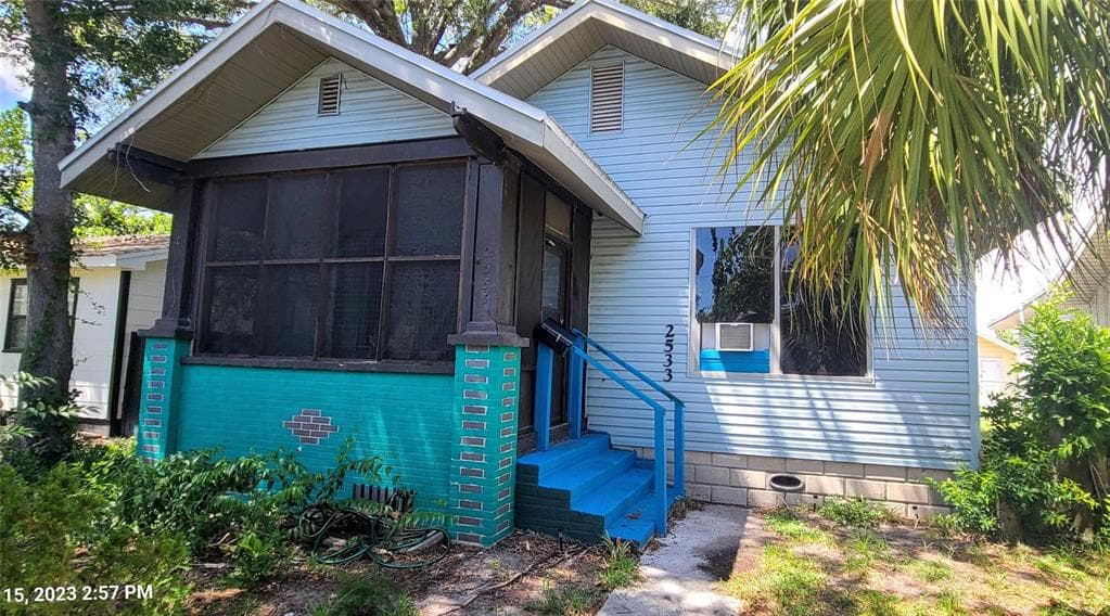 2533 DARTMOUTH AVENUE N ST PETERSBURG, FL 33713