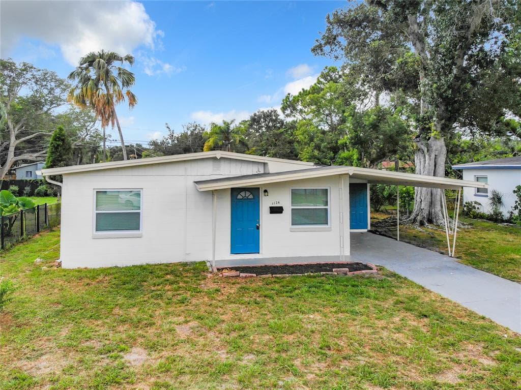 1126 61ST AVENUE N ST PETERSBURG, FL 33703