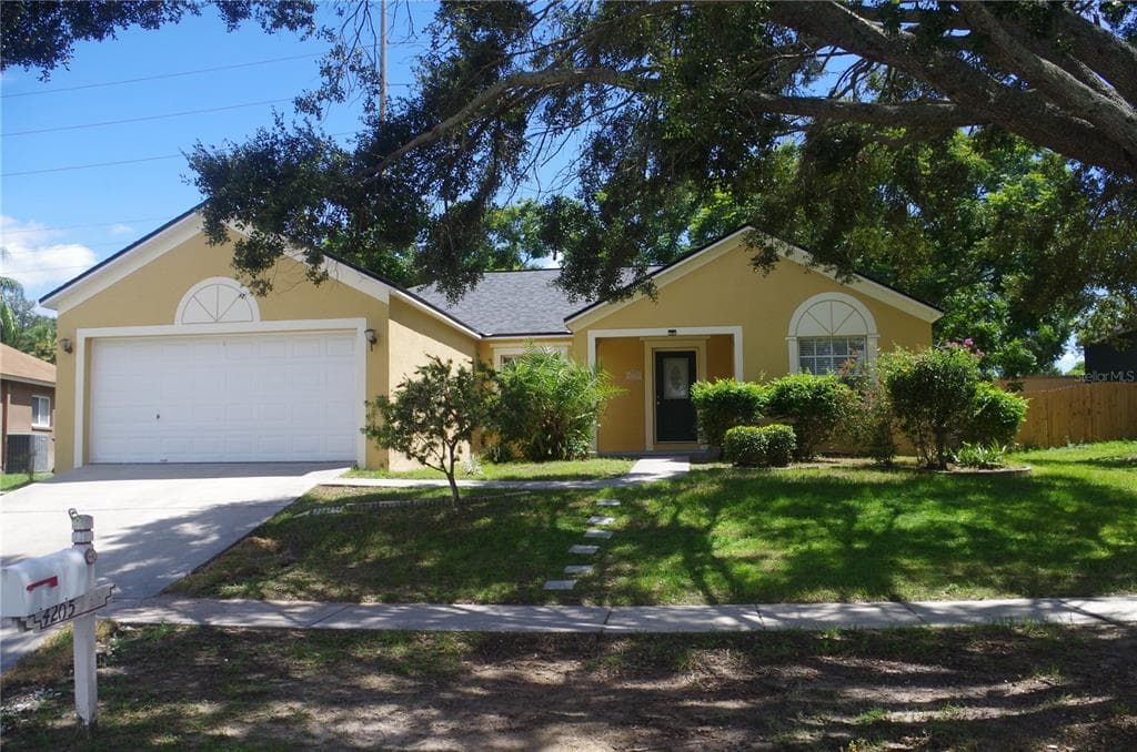 4205 JADE LANE VALRICO, FL 33594
