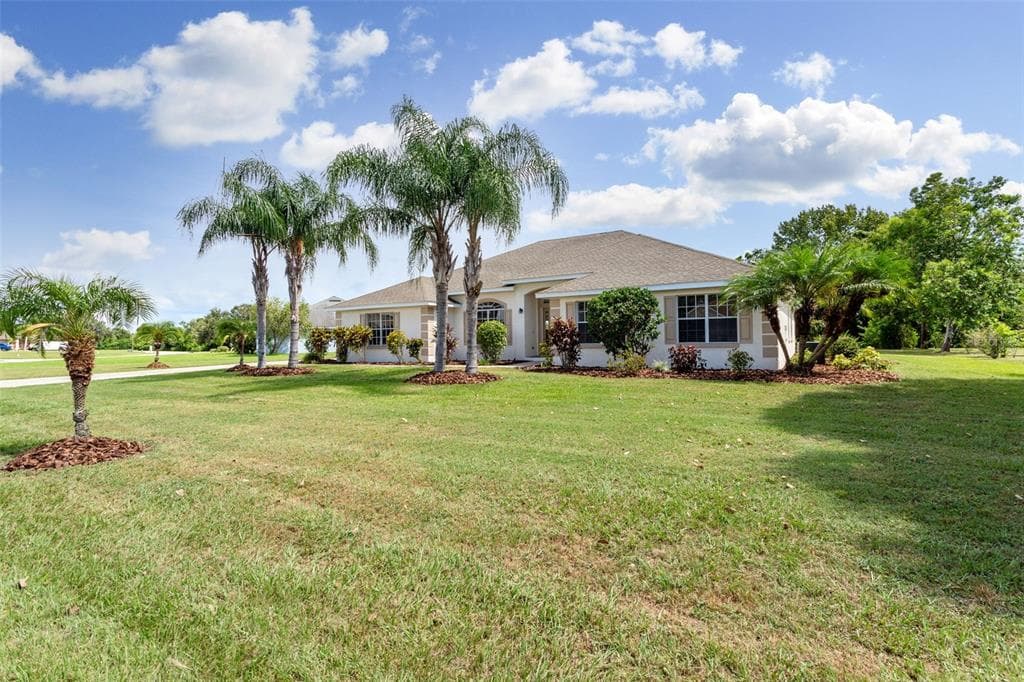 2057 FARRINGTON DRIVE LAKELAND, FL 33809