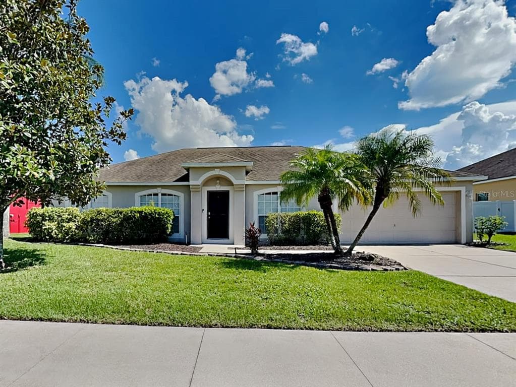 223 PINE SHADOW LANE AUBURNDALE, FL 33823