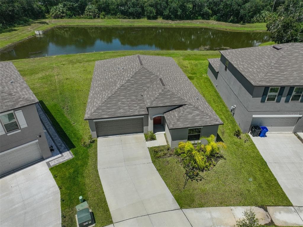 4924 WILD SENNA BOULEVARD TAMPA, FL 33619