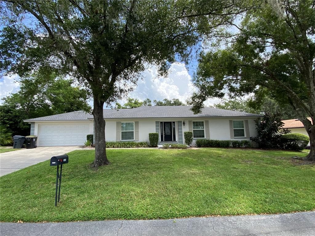 5104 SHEFFIELD ROAD LAKELAND, FL 33813