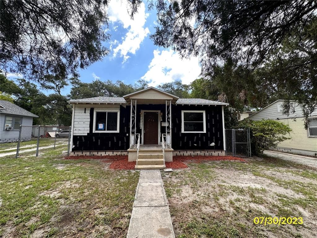 2234 AUBURN STREET S ST PETERSBURG, FL 33712