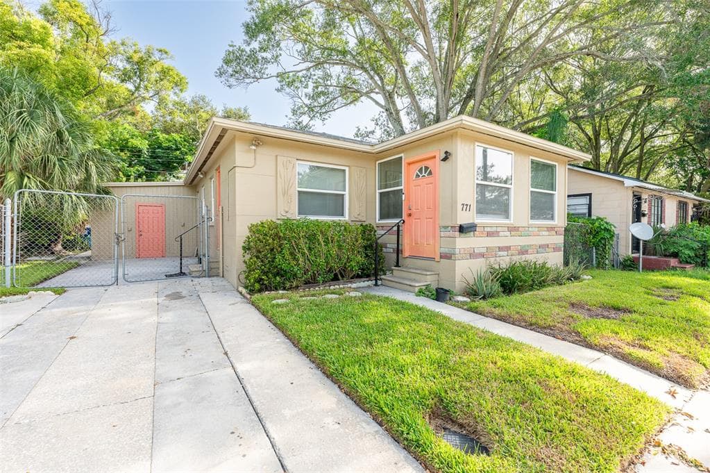 771 PARIS AVENUE S ST PETERSBURG, FL 33701