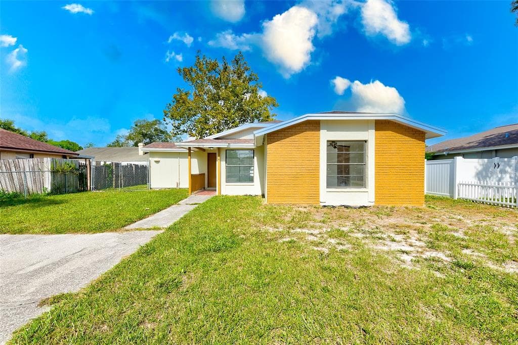 9607 KIRKHILL COURT TAMPA, FL 33615