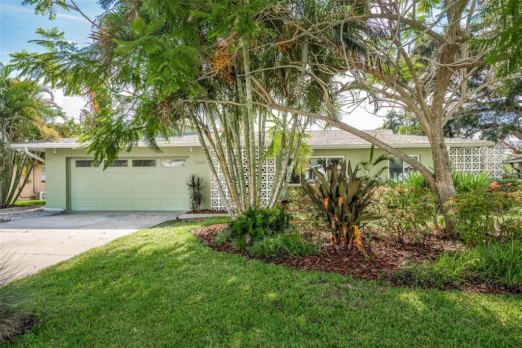 2370 JONES DRIVE DUNEDIN, FL 34698