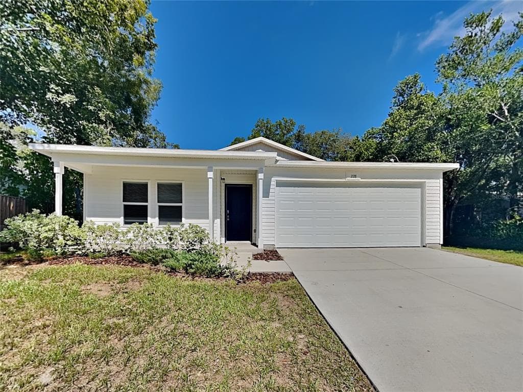 228 CANDLEWICK AVENUE SPRING HILL, FL 34608