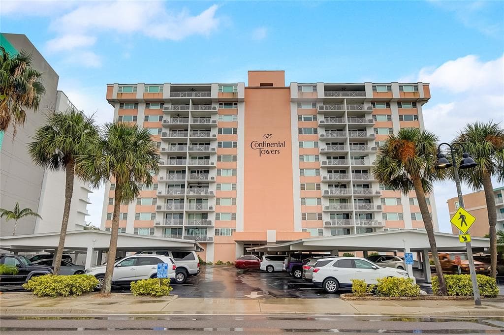 675 S GULFVIEW BOULEVARD UNIT 207 CLEARWATER, FL 33767