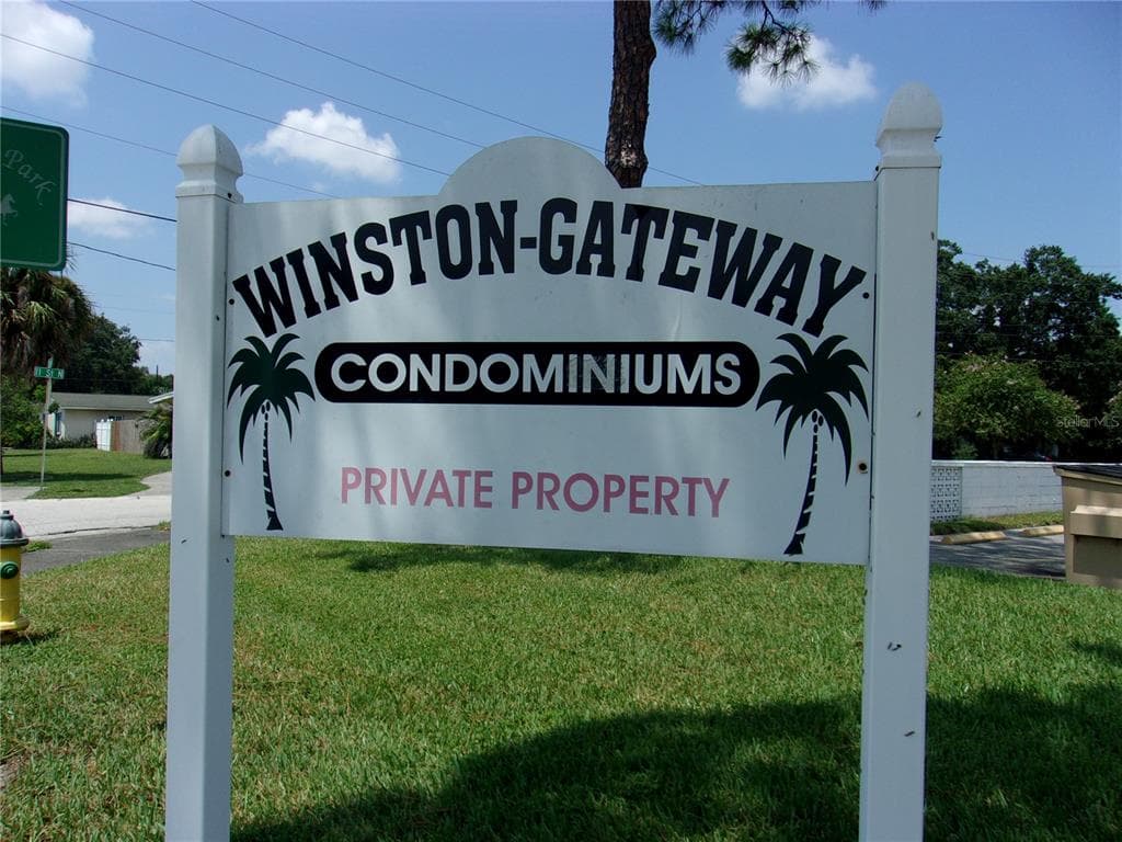 1001 77TH AVENUE N UNIT 305 ST PETERSBURG, FL 33702