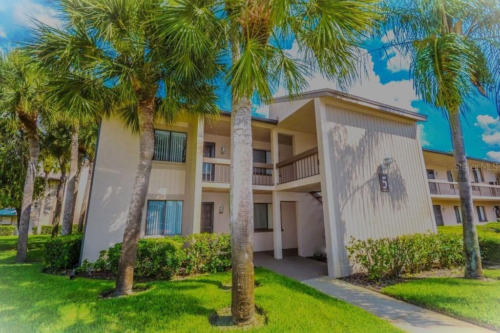 126 CAMILLE COURT UNIT 126 OLDSMAR, FL 34677