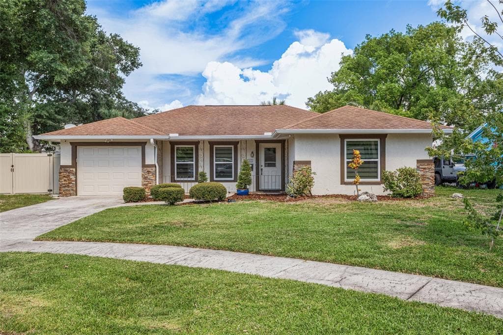 6805 AMBASSADOR COURT TAMPA, FL 33615