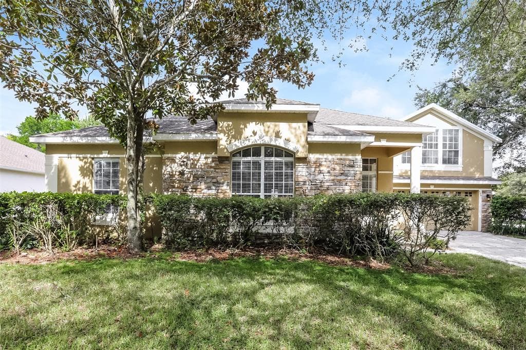 726 REGINA CIRCLE OAKLAND, FL 34787
