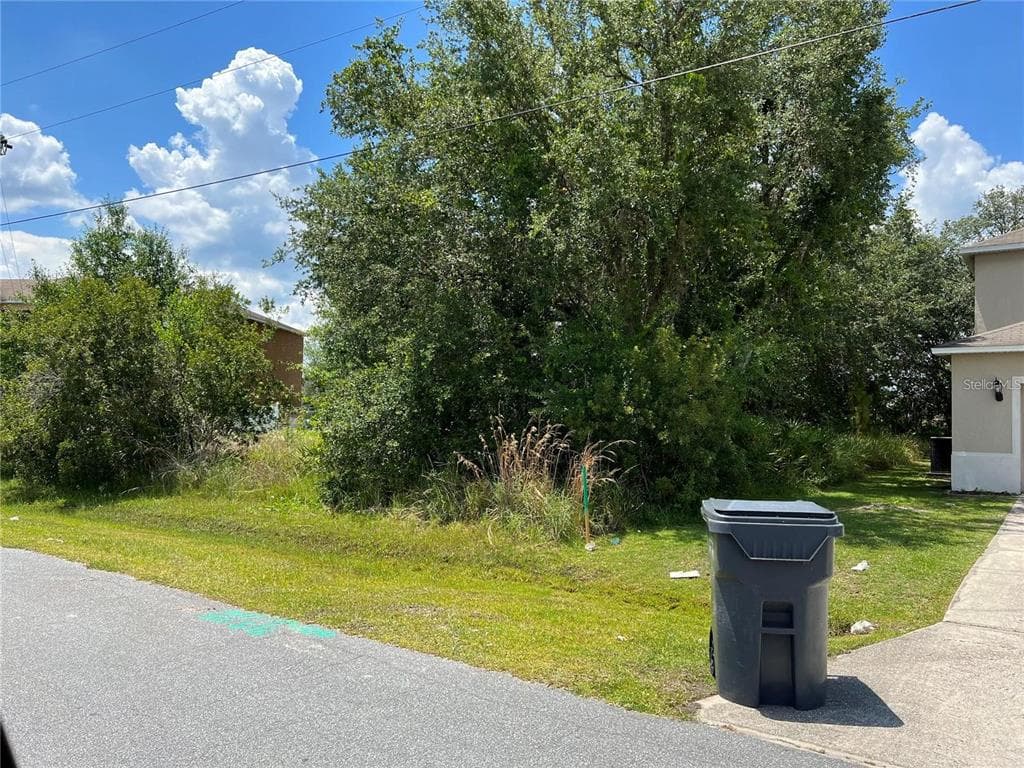 RAVEN COURT POINCIANA, FL 34759
