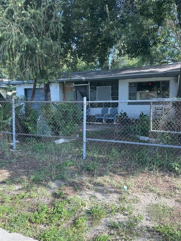 1814 E SKAGWAY AVENUE TAMPA, FL 33604