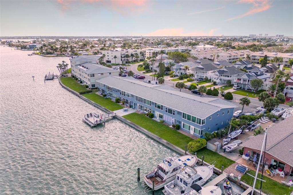 250 126TH AVENUE UNIT 110 TREASURE ISLAND, FL 33706