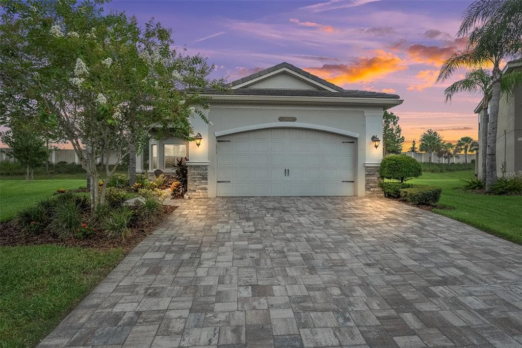 2879 TARRAGONA WAY WESLEY CHAPEL, FL 33543