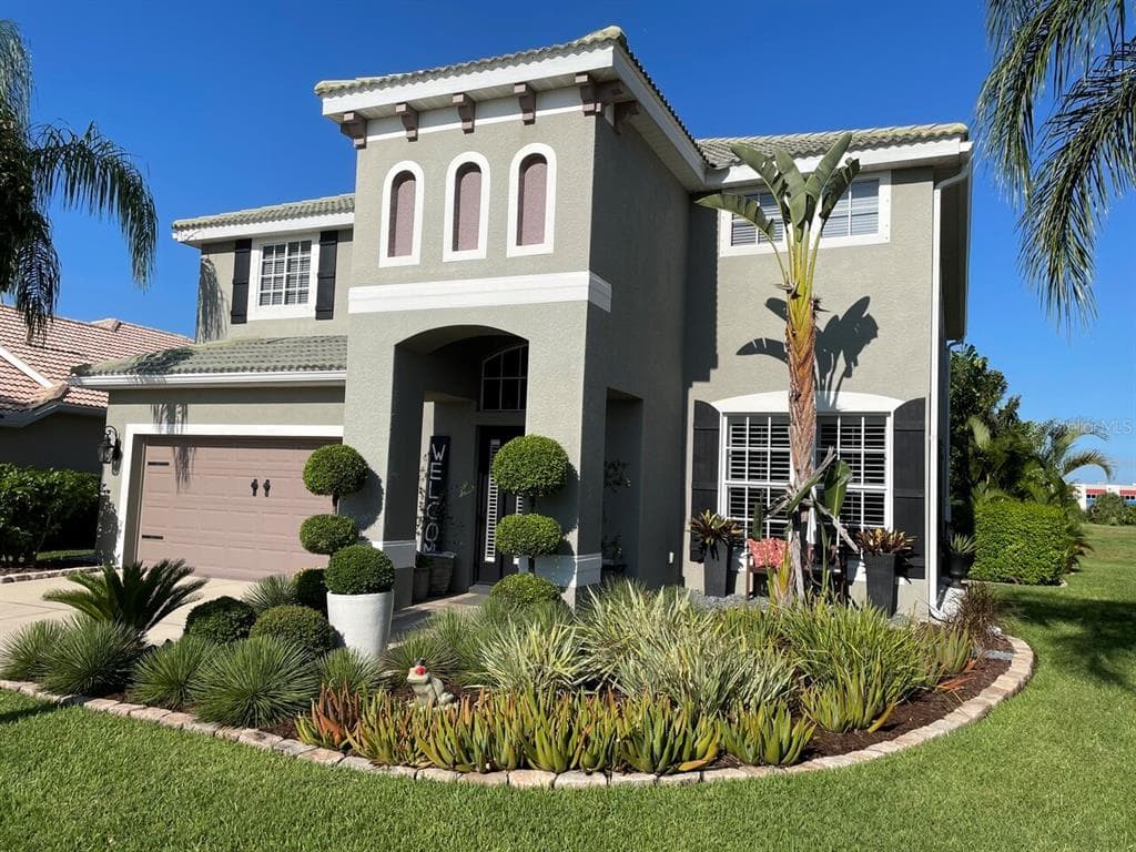 8945 STONE HARBOUR LOOP BRADENTON, FL 34212
