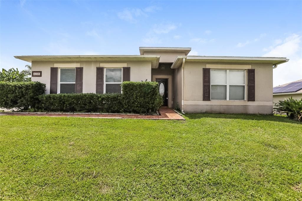 2208 KINGSCREST CIRCLE APOPKA, FL 32712
