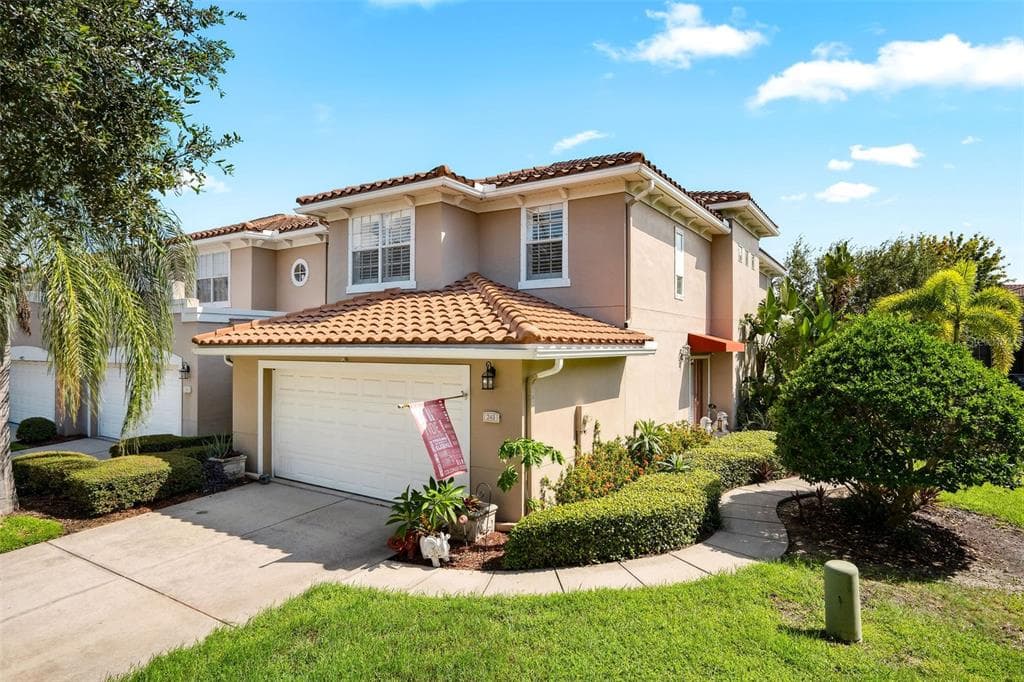 243 VALENCIA CIRCLE ST PETERSBURG, FL 33716