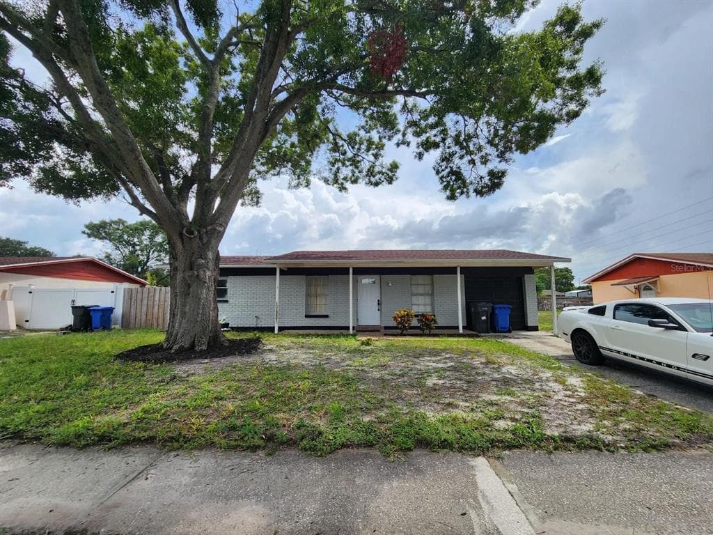 8507 RIDEIN ROAD TAMPA, FL 33619