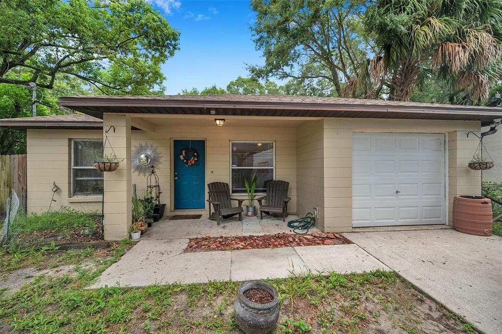 302 E HANLON STREET TAMPA, FL 33604
