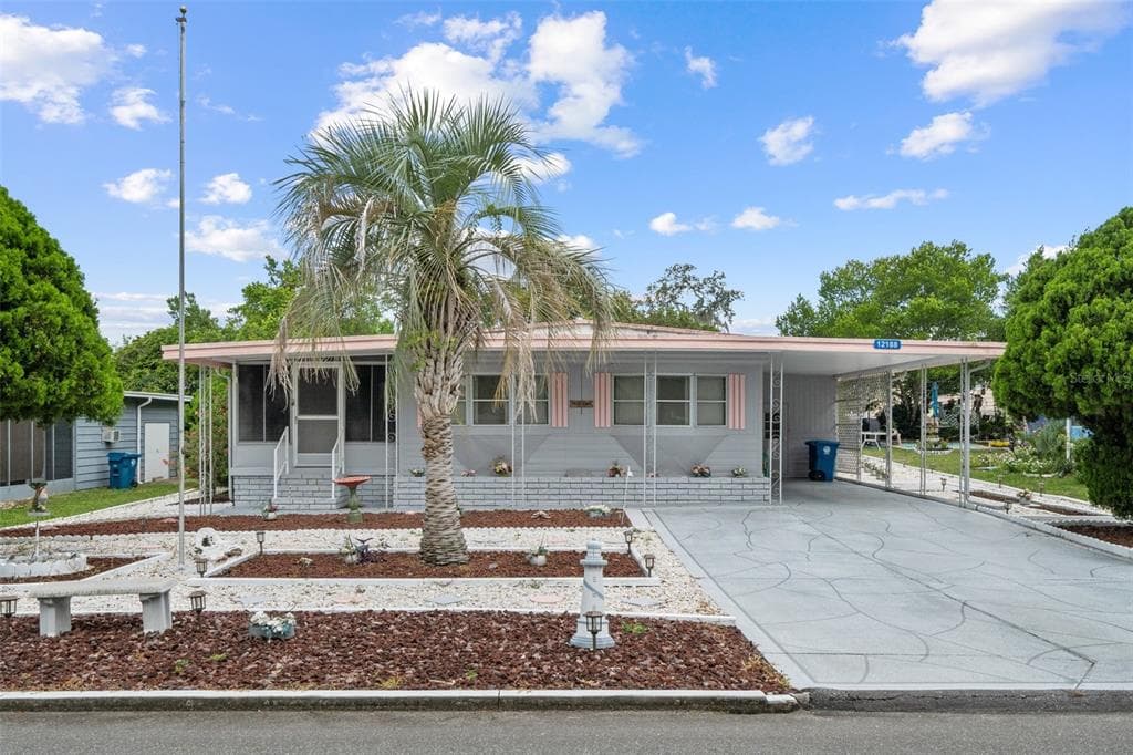 12188 FAIRWAY AVENUE BROOKSVILLE, FL 34613