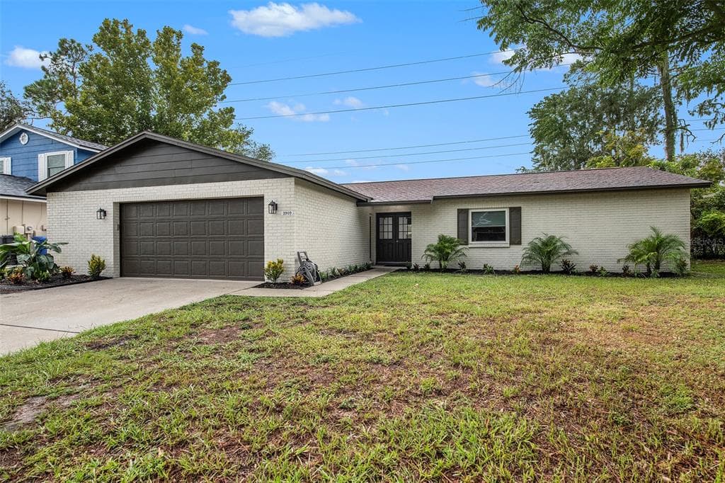 3909 BRIARLAKE DRIVE VALRICO, FL 33596