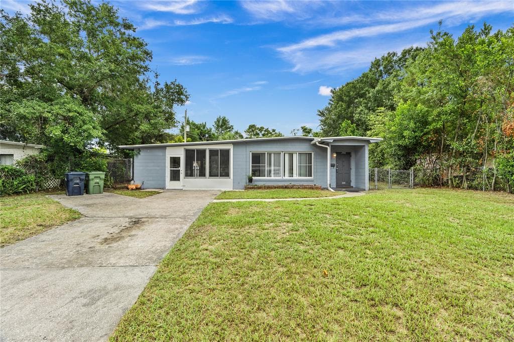 208 W BOUGAINVILLEA AVENUE TAMPA, FL 33612